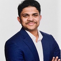  Sugish Pillai